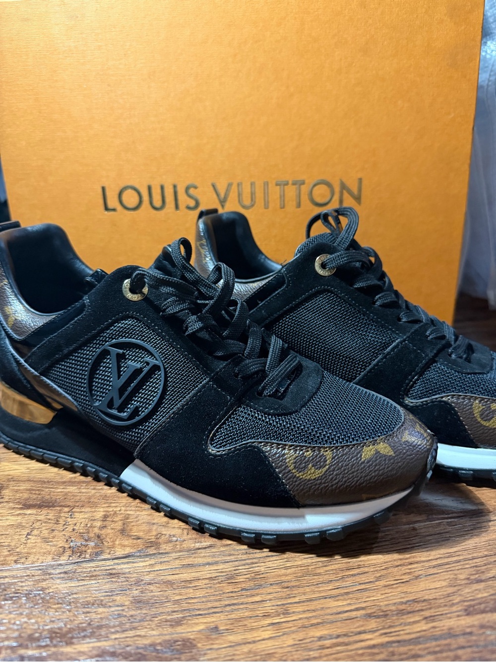 Louis Vuitton Black and Brown runaway Men's LV Low-Top Sneakers